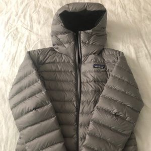 Patagonia Women’s Down Sweater Hoody